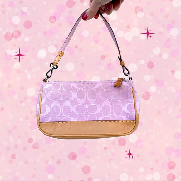 Coach Handbags - 🌸 Vintage Y2K Coach Demi Purse - Barbie Pink 🌸